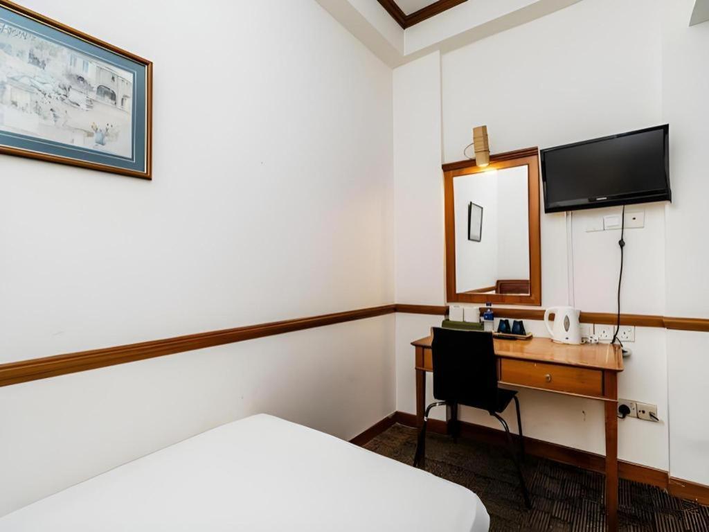 Four Chain View Hotel 2*