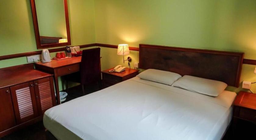 Four Chain View Hotel 2*